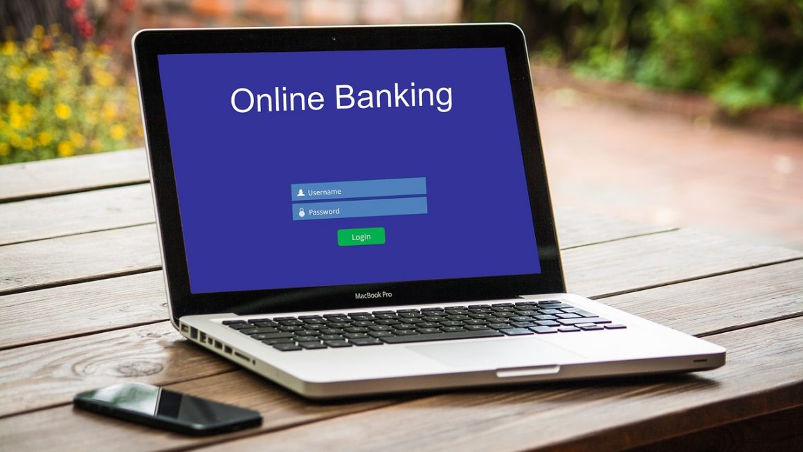 Les avantages et les inconvénients de la banque en ligne
